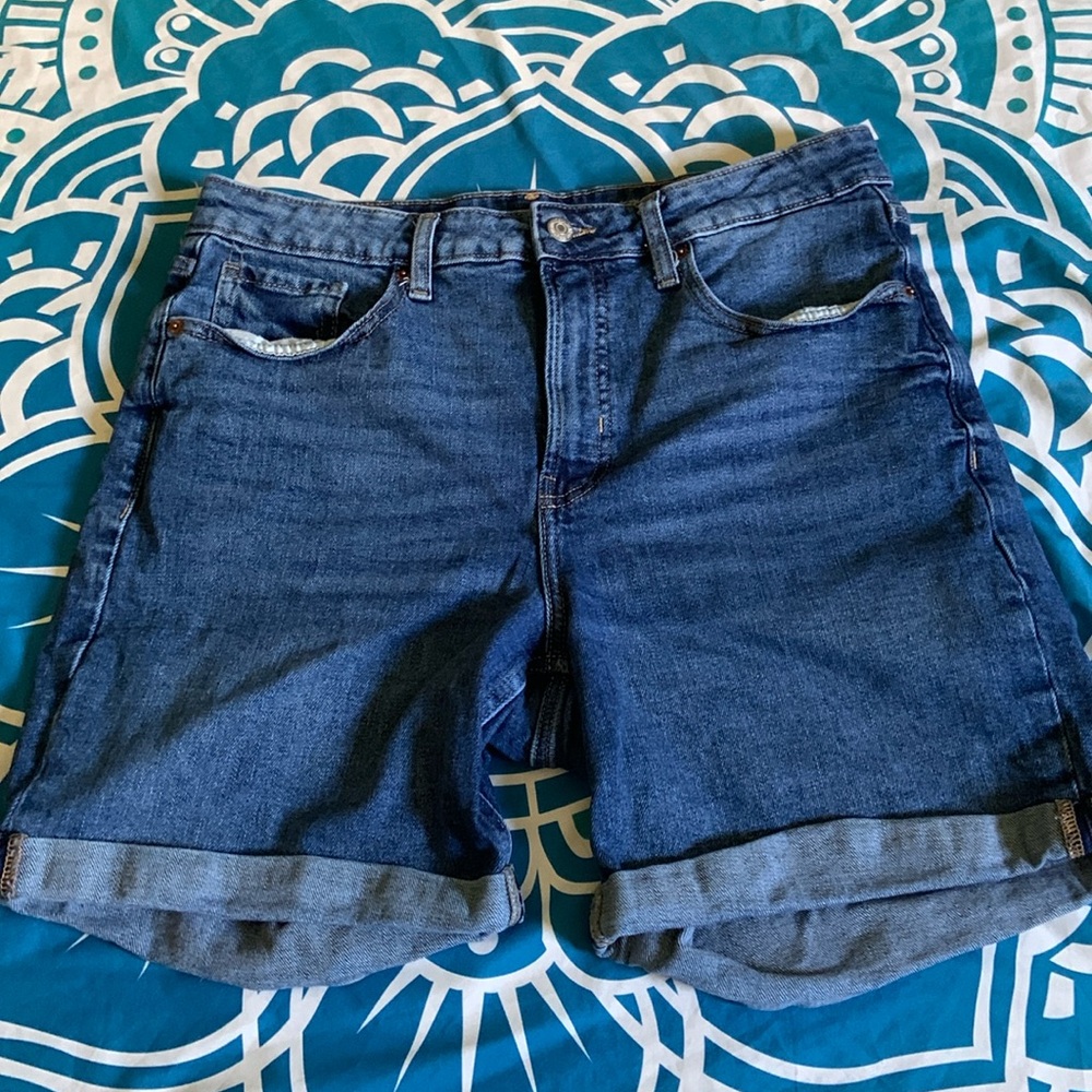 Old Navy OG straight size 12 denim shorts cuffed hem high waist stretch jeans